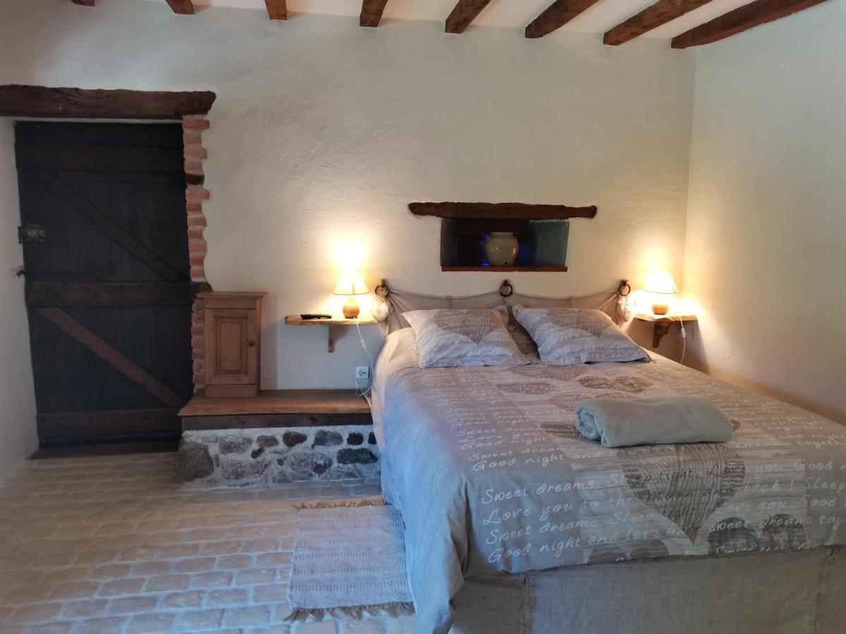 Domaine Des Maillets Bed & Breakfast Blot-l'Eglise Екстериор снимка