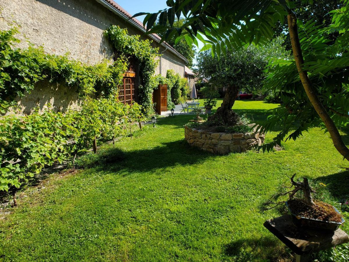 Domaine Des Maillets Bed & Breakfast Blot-l'Eglise Екстериор снимка